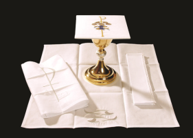 Mass Linen Sets for Sale | Altar cloths | chalice palls, purificators ...